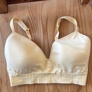 Athleta adjustable sports bra, M